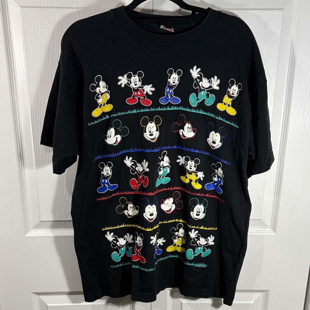 Vintage 90s Disney Mickey Mouse Graphic Tee Black Multicolor Oversized Unisex